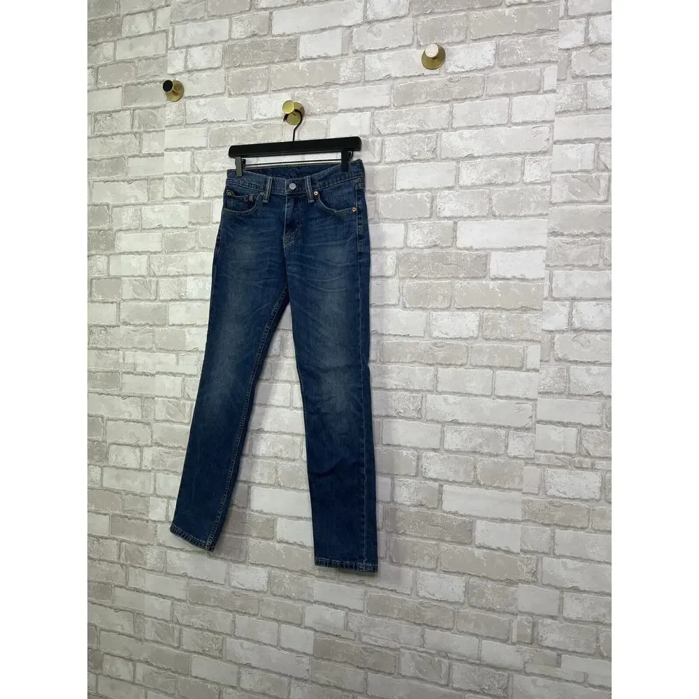 Levi’s 511 Medium Wash Straight Leg Jeans
